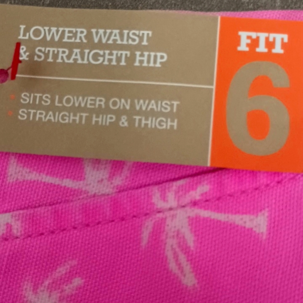 Shorts - Picture 3 of 5